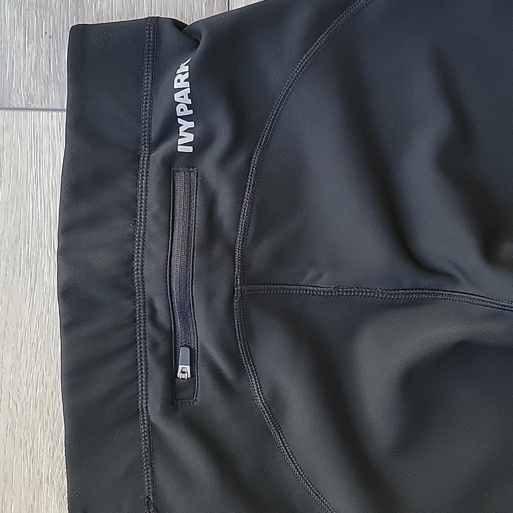 IVY PARK Black Capris - Picture 9 of 10